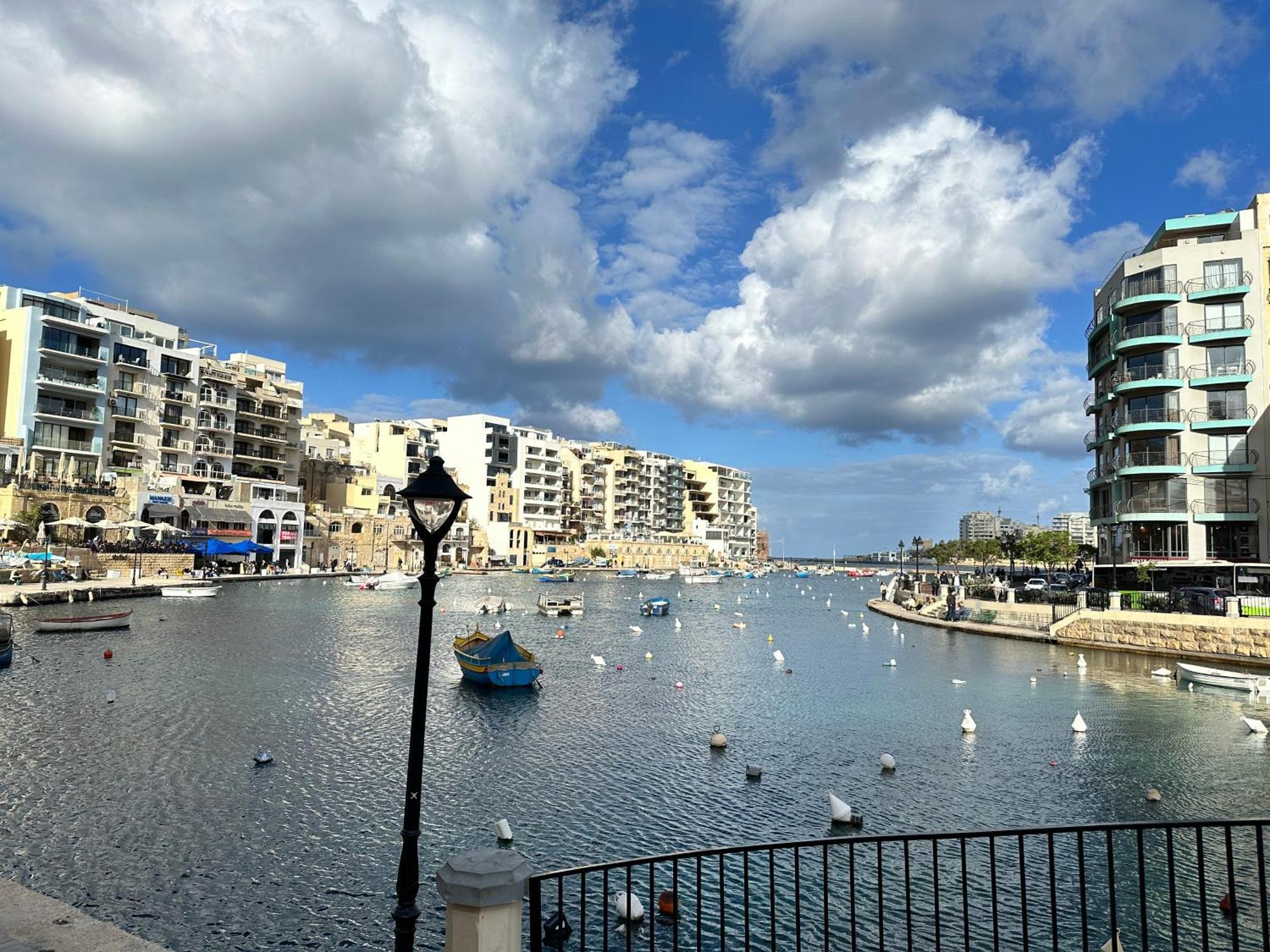 Marble Arch Apt - St Julians Apartman San Ġiljan Kültér fotó